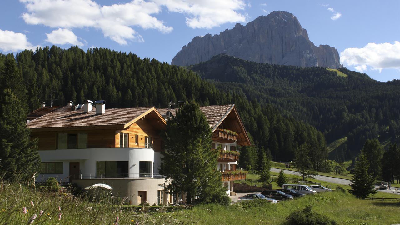 Garni Hotel Rosengarten B&B سيلفا دي فال جاردينا المظهر الخارجي الصورة