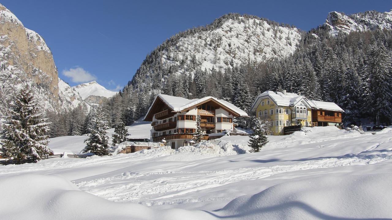 Garni Hotel Rosengarten B&B سيلفا دي فال جاردينا المظهر الخارجي الصورة