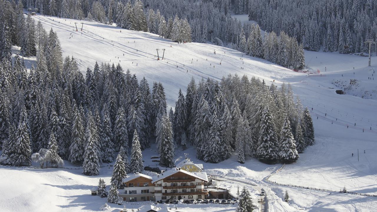 Garni Hotel Rosengarten B&B سيلفا دي فال جاردينا المظهر الخارجي الصورة